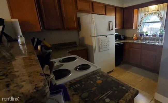 Building Photo - 2 br, 2 bath Apartment - 7704 Chase Rd