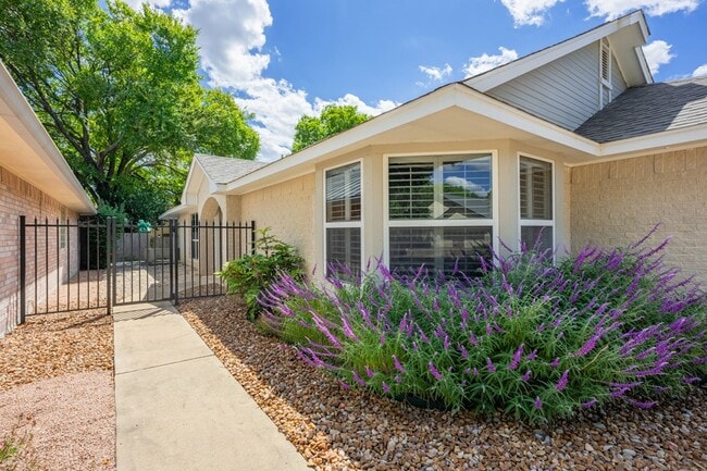 Foto del edificio - 127 Terrace Ln