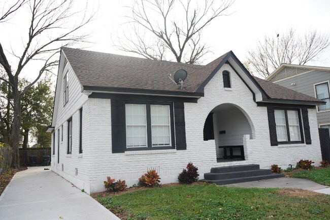 Building Photo - 2514 Isabella St