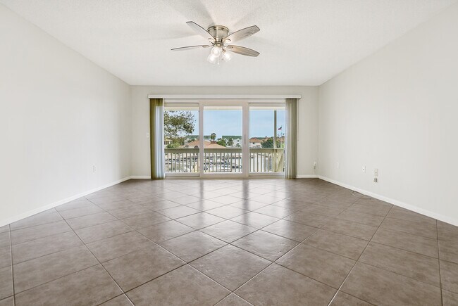 Foto del edificio - 14750 Beach Blvd