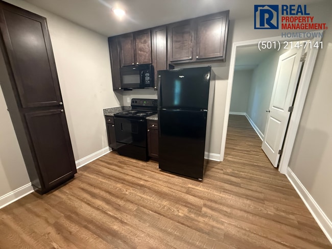 Building Photo - 875 Jane Dr