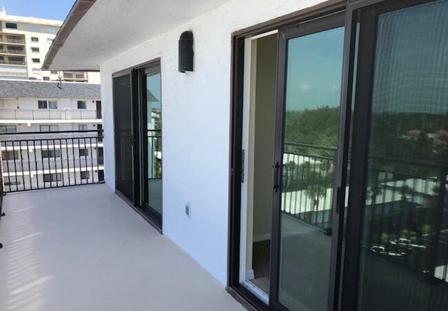 Building Photo - Beachwinds