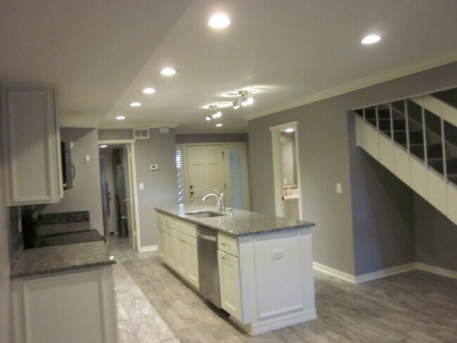 Luces LED en la cocina - 3059 Sea Marsh Rd