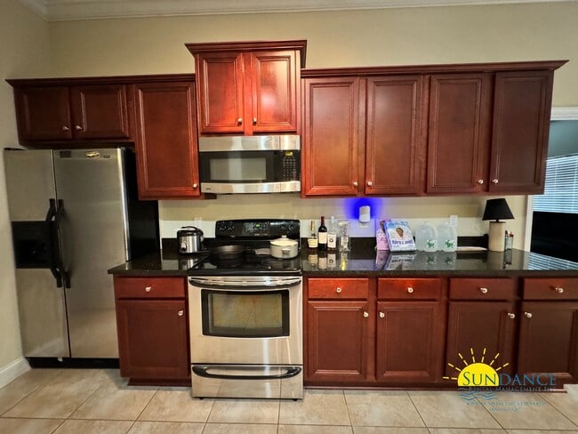 Building Photo - Stunning 4 Bedroom home in South Crestview!