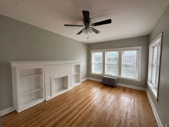 Foto del edificio - 4900 N Saint Louis Ave