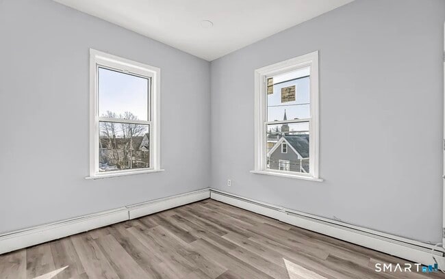 Building Photo - 1220 Pembroke St