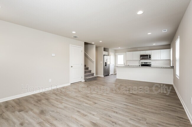 Building Photo - 108 Burlington Dr