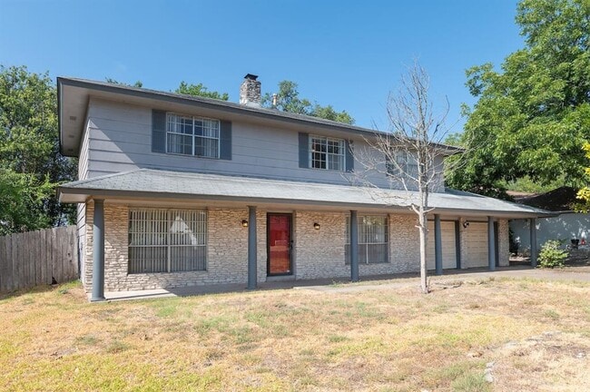 Building Photo - 2011 Malvern Hill Dr