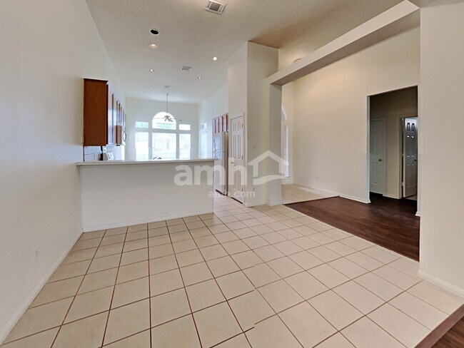 Foto del edificio - 534 Starkstone Ct