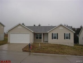 Building Photo - 2311 Garden Ln