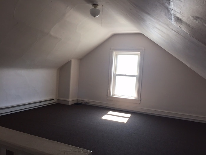 Building Photo - 416 Ridgeway St