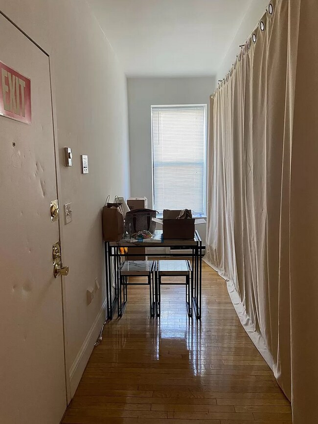 Foto del edificio - 774 Columbus Ave