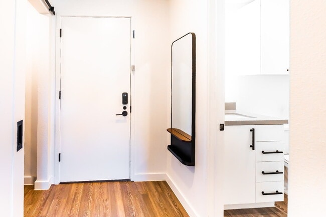 Building Photo - Stylish Furnished Loft Steps from Downtown