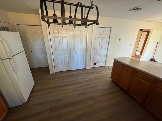 Building Photo - 268 Banning Rd