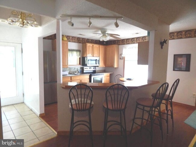 Building Photo - 2553 Warm Springs Rd