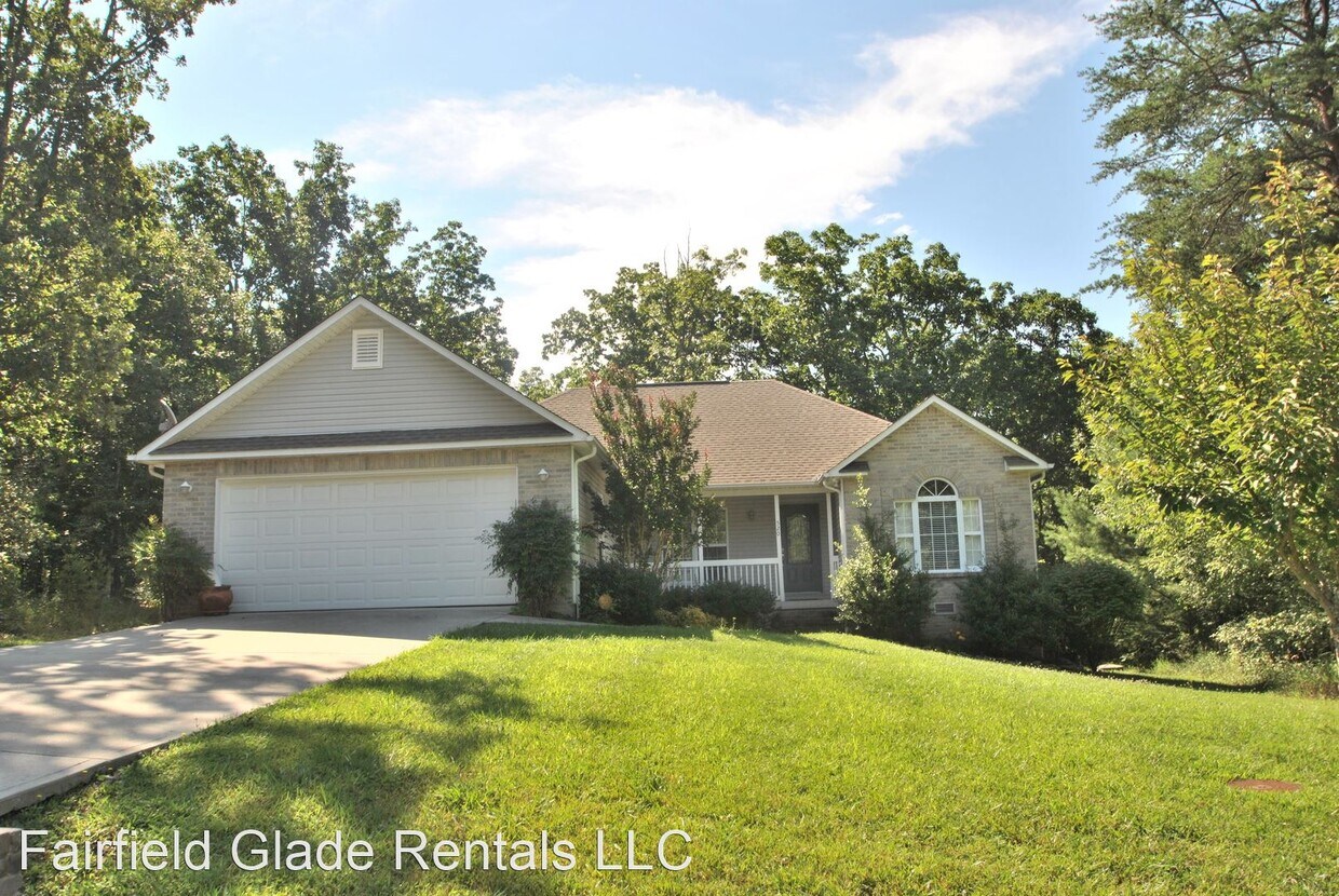 Primary Photo - 3 br, 2 bath House - 520 Lakeview Dr