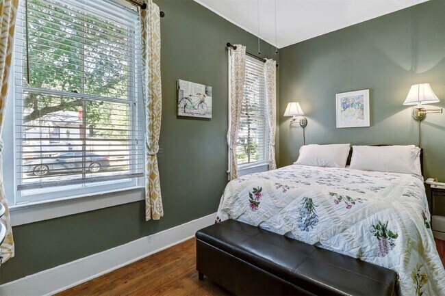 Foto del edificio - 603 Broome St