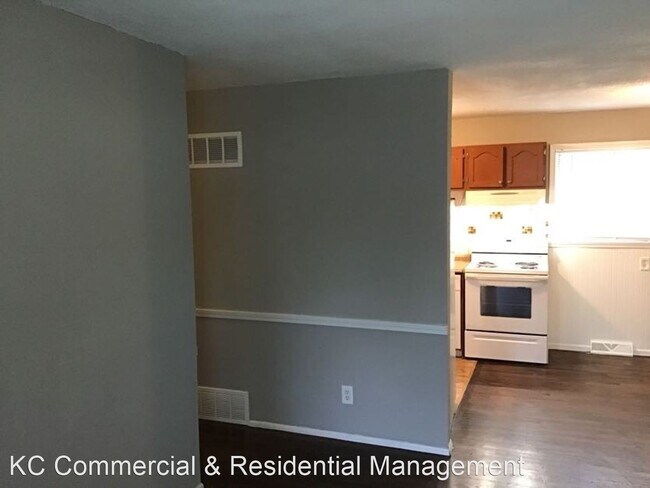 Building Photo - 3 br, 1 bath House - 7007 E 85th Terrace