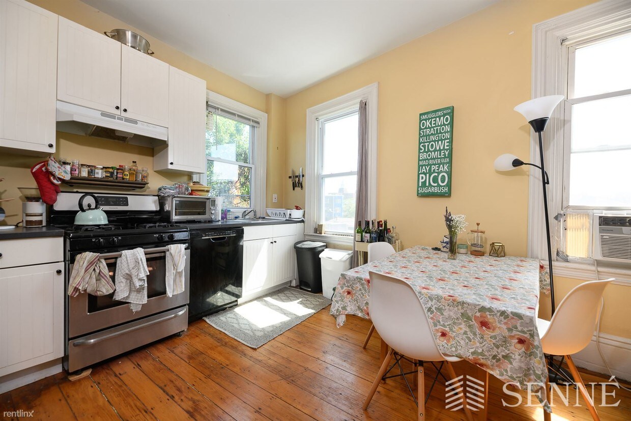 3 br, 1 bath - 1095 Cambridge St Apt.2 - 3 br, 1 bath  - 1095 Cambridge St Apt.2