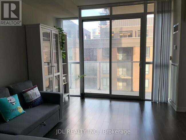 Photo du bâtiment - 126 Simcoe St