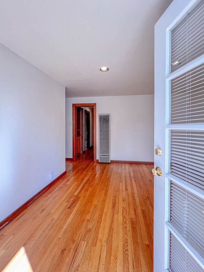 Foto del edificio - Charming One Bedroom Apartment