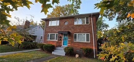 Building Photo - 617 Robinson Ave
