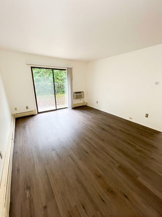 Interior Photo - Sugar Creek Apartments