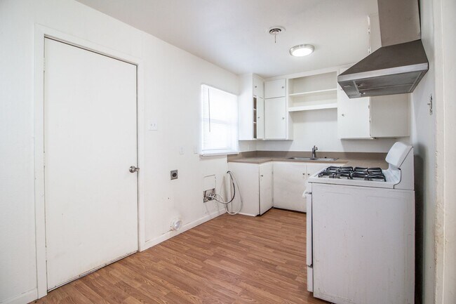 Foto del edificio - Great 3 Bedroom 1 Bathroom House