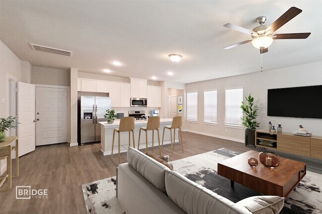 Building Photo - 335 Huisache St