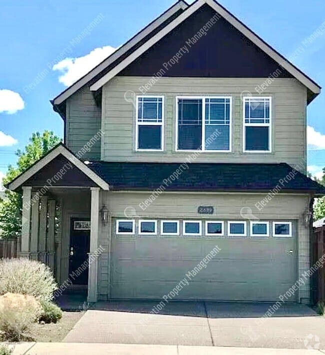 Building Photo - 2899 NE Jackdaw Dr