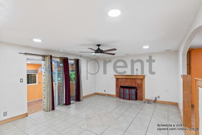 Foto del edificio - 1675 Kingman Ave