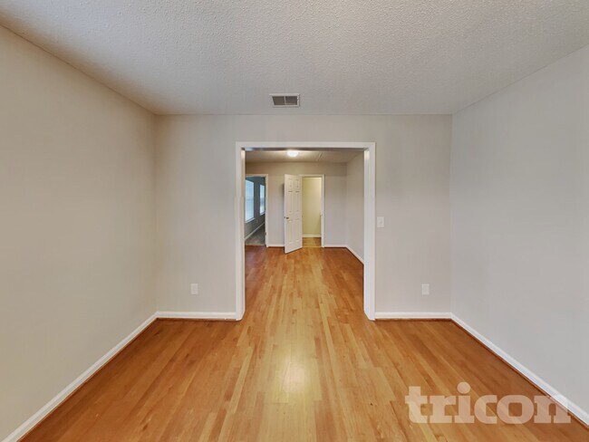 Foto del edificio - 134 Hunters Mill Ln