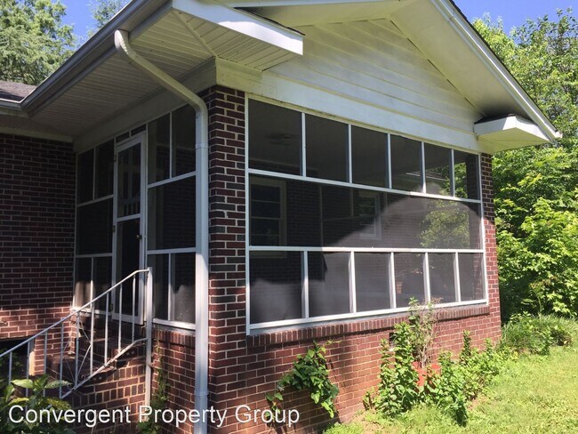 Building Photo - 3 br, 2 bath House - 107 Elizabeth Dr