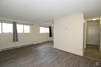 Building Photo - 4280 Quentin Ave