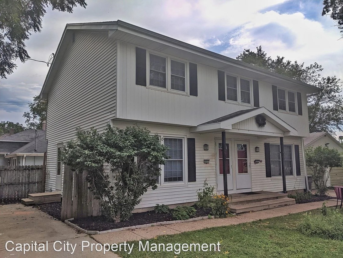 Foto principal - 4801/4803 SW 14th Street