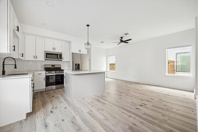 Foto del edificio - 4131 Mallow St