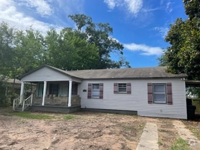 Building Photo - 1208 Zeola St