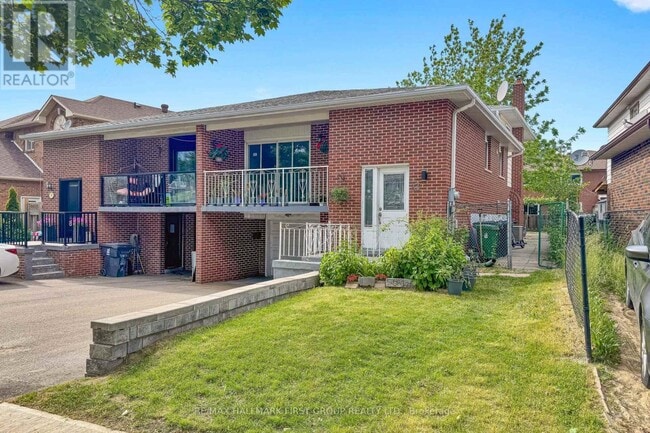 Building Photo - 33 Robbinstone Dr