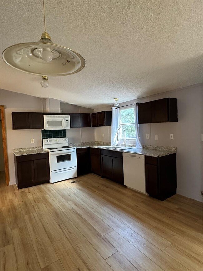 Foto del edificio - 25009 Ranch Rd