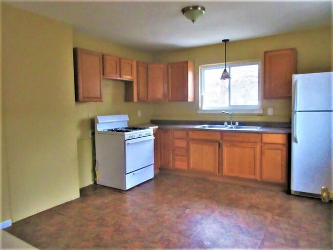 Building Photo - 4170 Weddel St