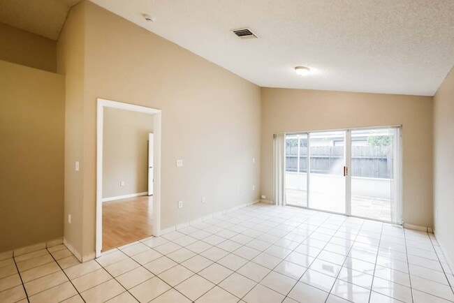 Foto del edificio - 10061 SW 222nd St