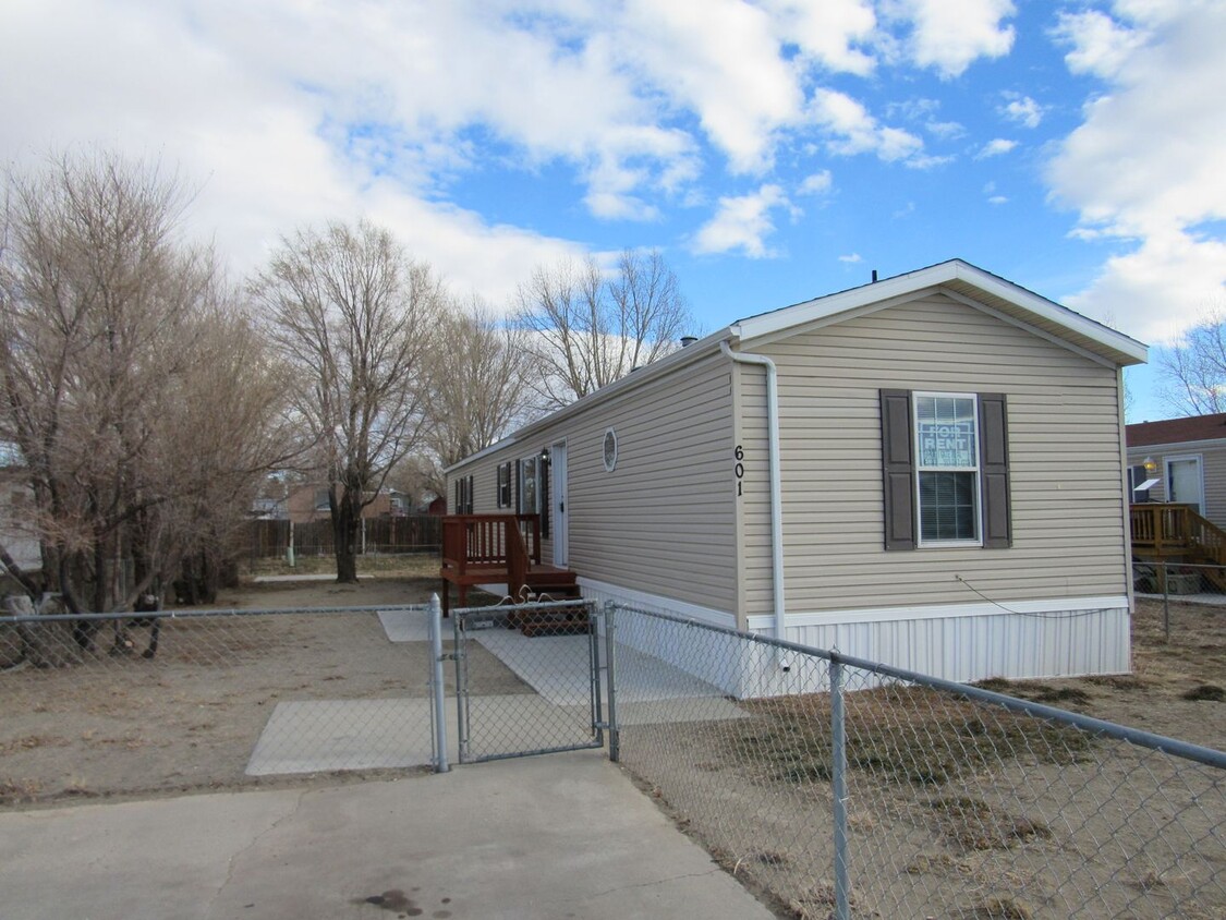 Foto principal - Newer Mobile Home! Move-in Ready!