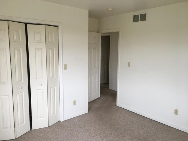Interior Photo - 4394 Krapf Rd