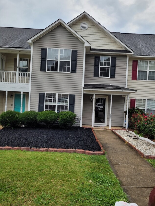 Foto principal - 117 Gatwick Ct