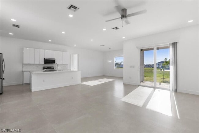 Building Photo - 4335 NW 32nd Terrace