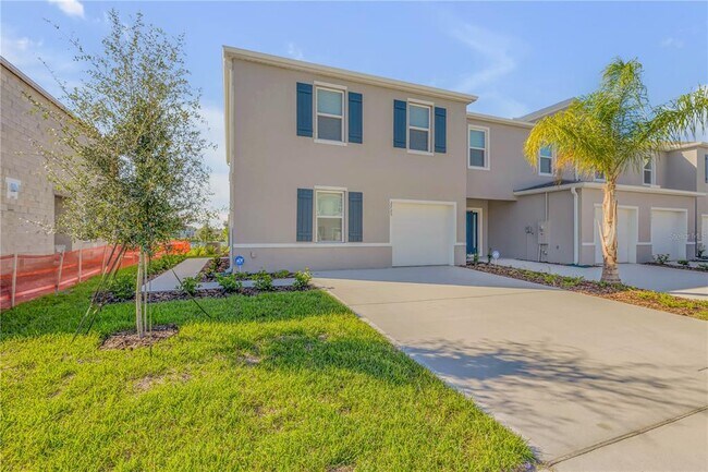 Building Photo - 2725 Silver Canoe Dr