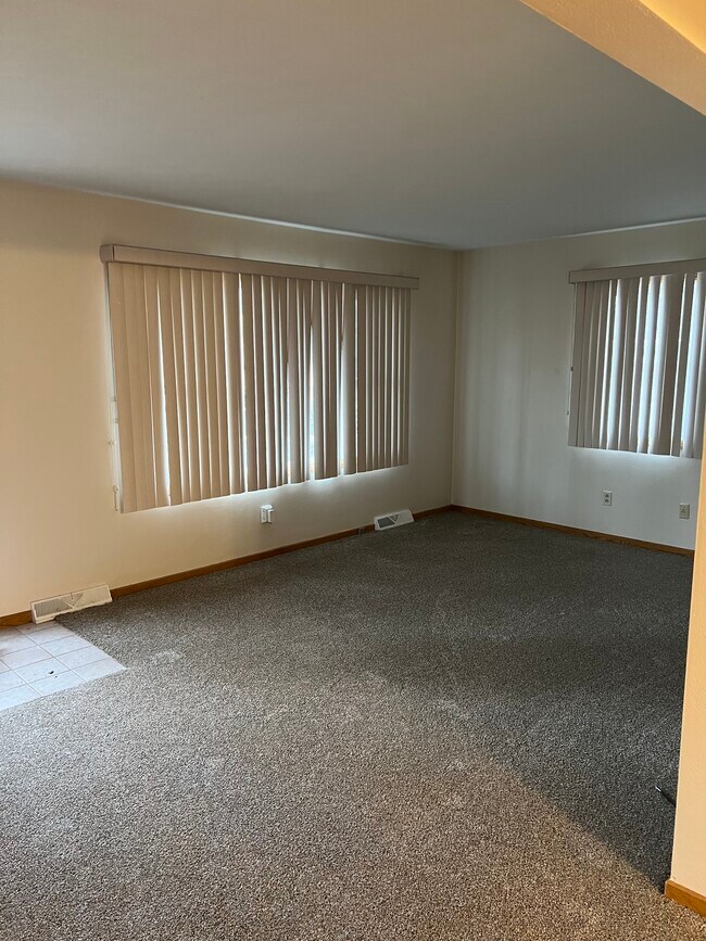 Foto del edificio - 1605 Perkins Ct