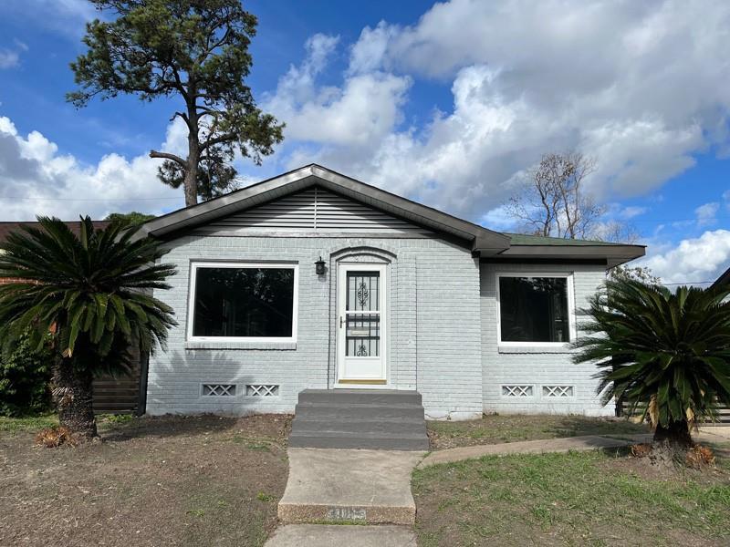 Primary Photo - 3015 Oakdale St