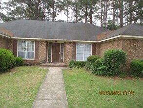 Building Photo - 103 Acacia Ct