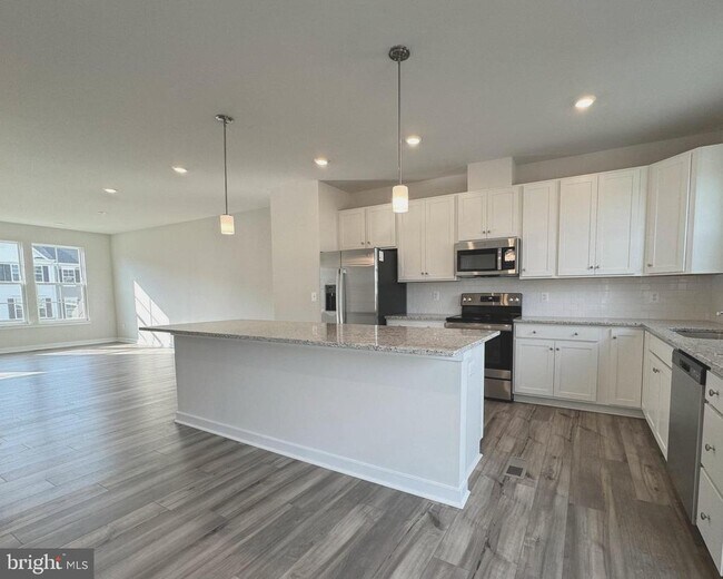 Foto del edificio - 2240 BARHILL Way